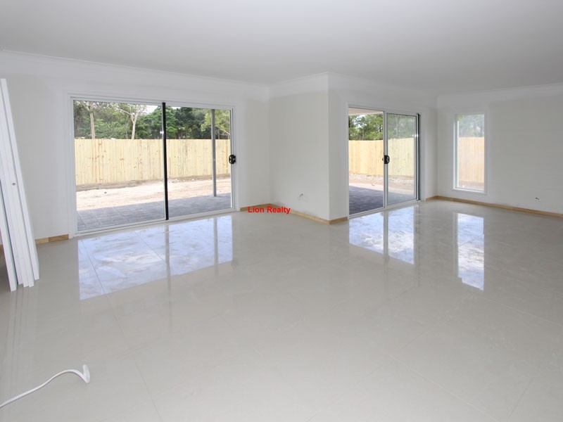 10 Greenview Street, Oxley QLD 4075