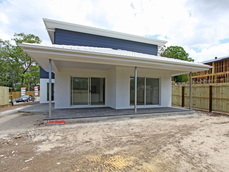 10 Greenview Street, Oxley QLD 4075