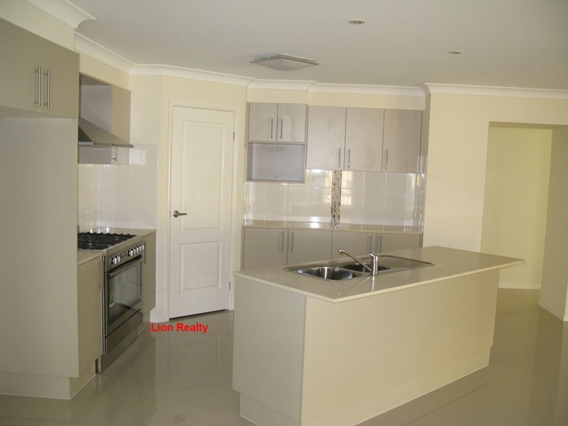 215 Park Edge Place, Redland Bay QLD 4165