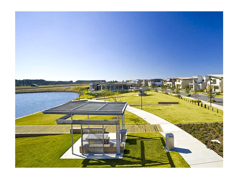 Hope Island QLD 4212