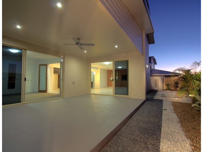 90 Skyview Avenue, Rochedale QLD 4123
