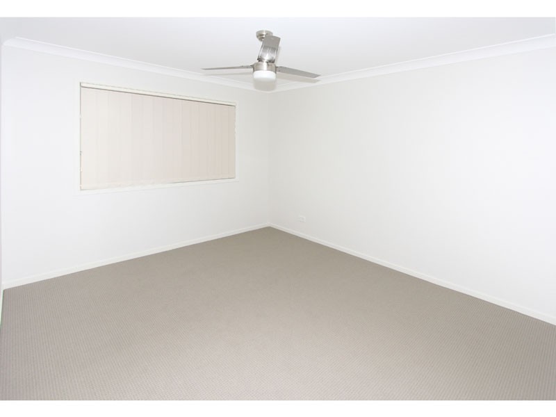 12 Dily Street, Hillcrest QLD 4118