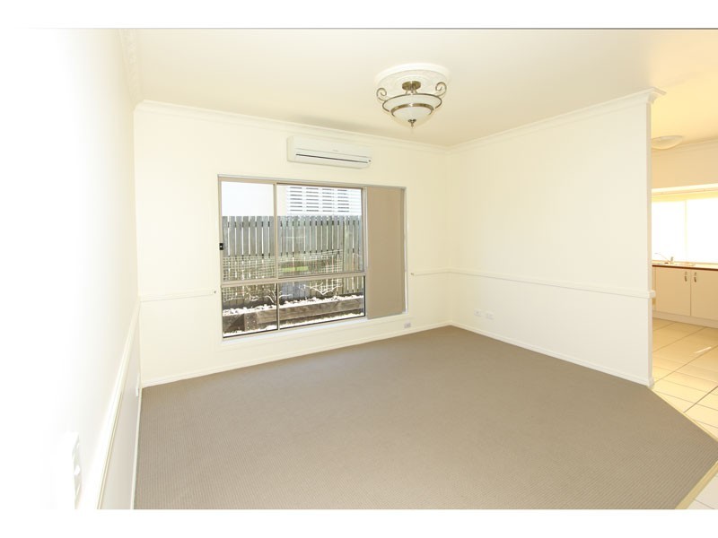 3 Sheffield Street, Oxley QLD 4075