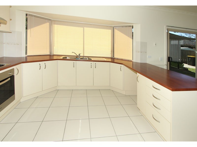 3 Sheffield Street, Oxley QLD 4075