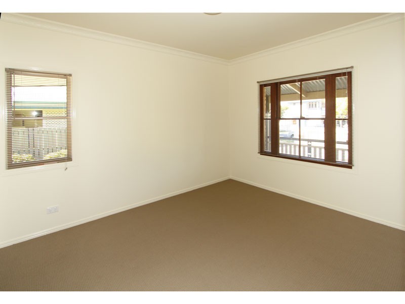 3 Sheffield Street, Oxley QLD 4075