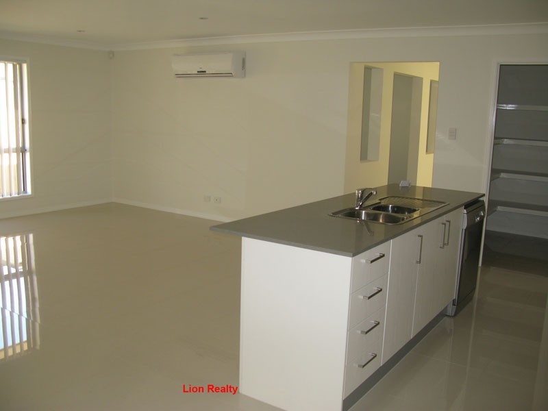 214 Park Edge Place, Redland Bay QLD 4165