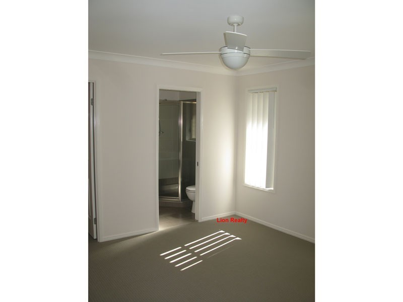 216 Park Edge Place, Redland Bay QLD 4165