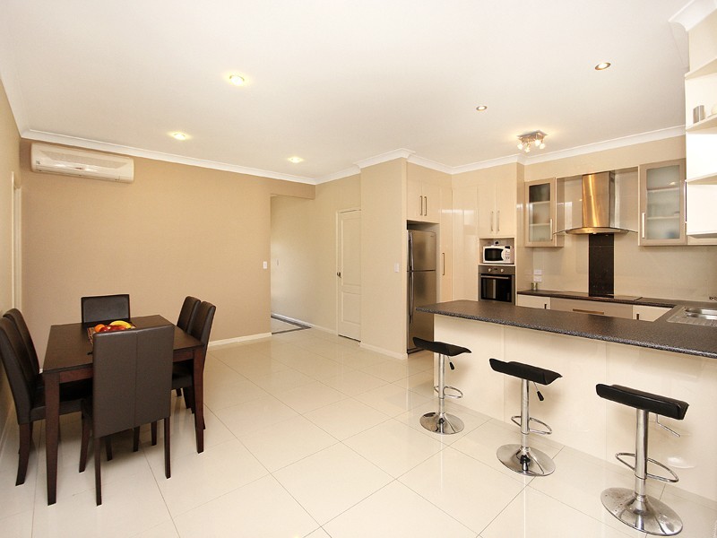 18 Perregreen Street, Doolandella QLD 4077