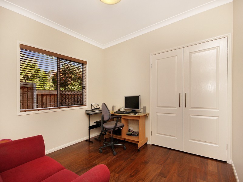 18 Perregreen Street, Doolandella QLD 4077