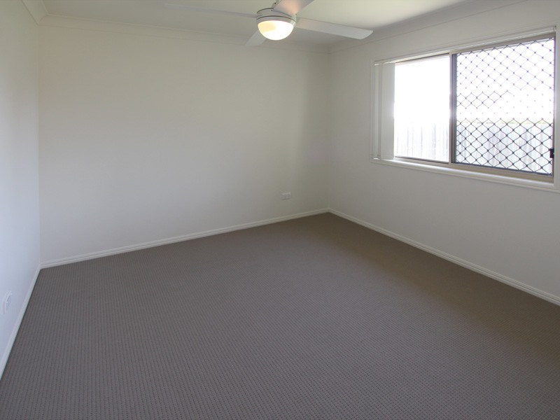 6 Dily Street, Hillcrest QLD 4118