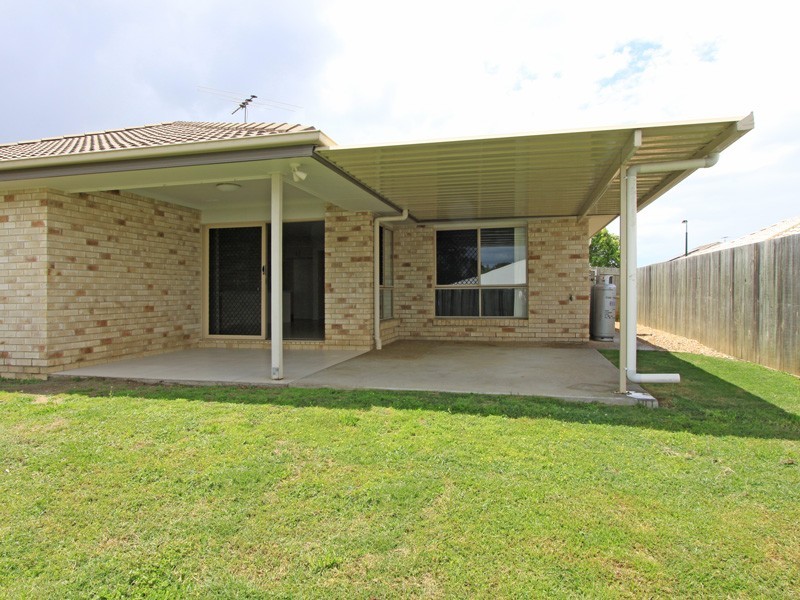 6 Dily Street, Hillcrest QLD 4118