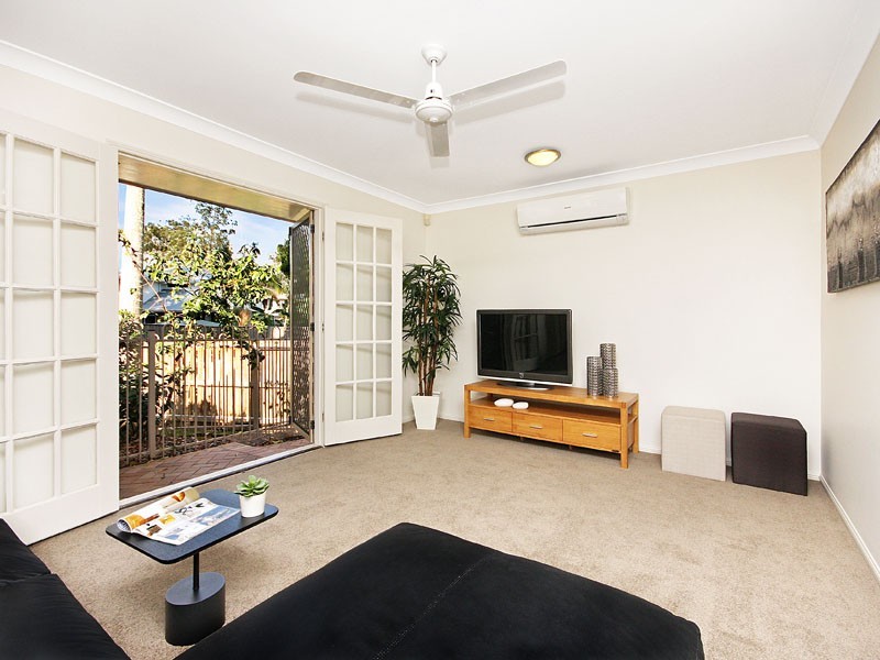 33 Renoir Crescent, Forest Lake QLD 4078