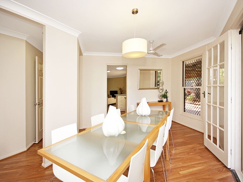 33 Renoir Crescent, Forest Lake QLD 4078