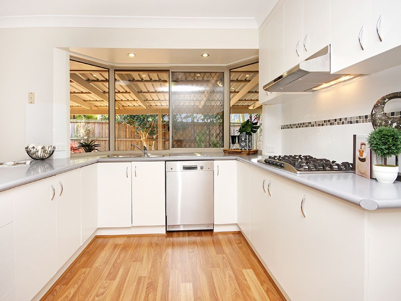 33 Renoir Crescent, Forest Lake QLD 4078