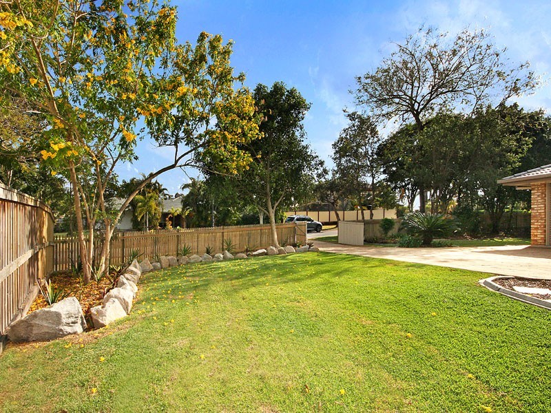 33 Renoir Crescent, Forest Lake QLD 4078