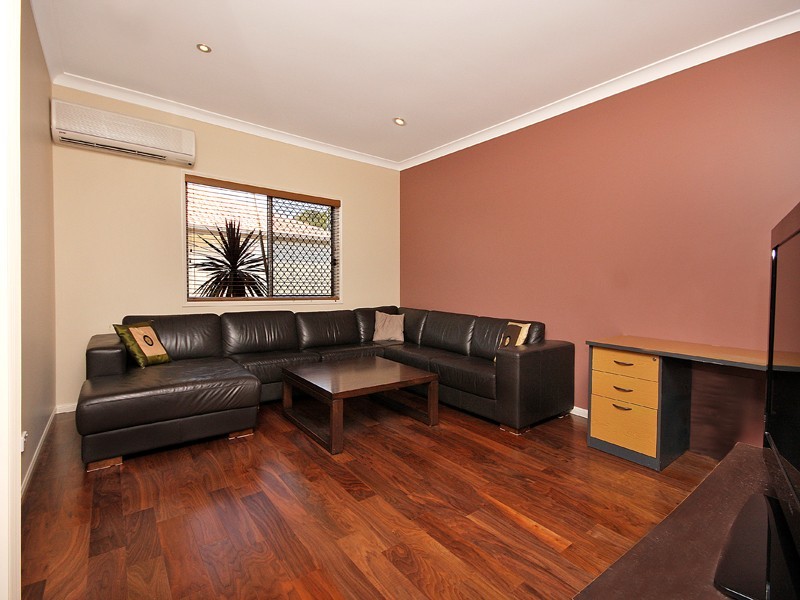 18 Perregreen Street, Doolandella QLD 4077