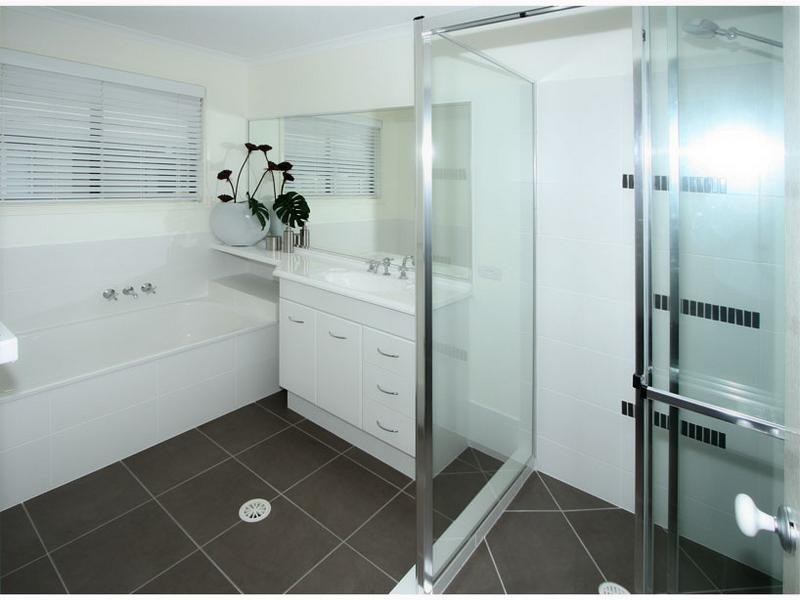 20 Cypress Street, Heathwood QLD 4110