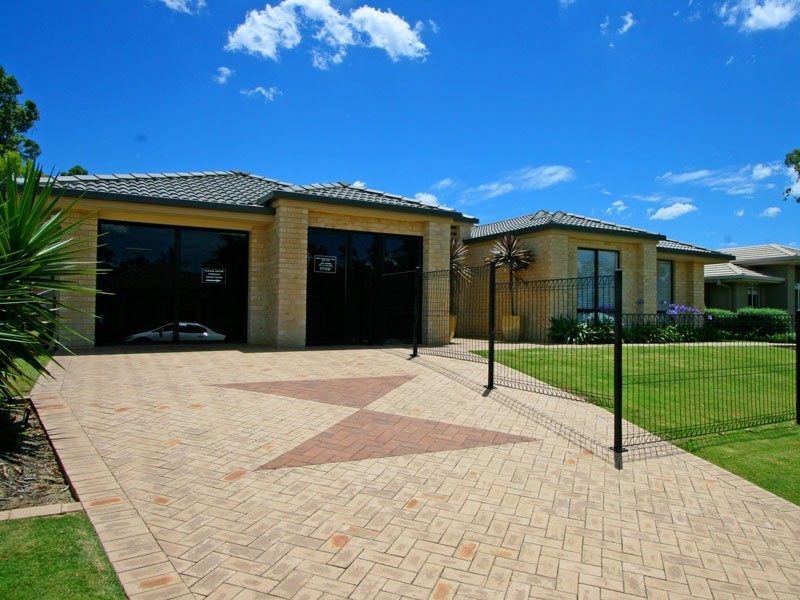 20 Cypress Street, Heathwood QLD 4110