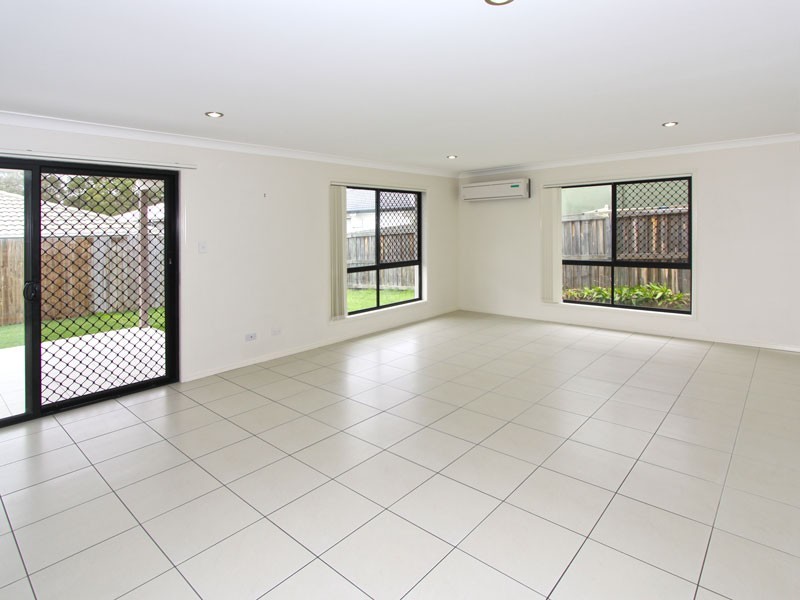 6 Anesbury, Doolandella QLD 4077