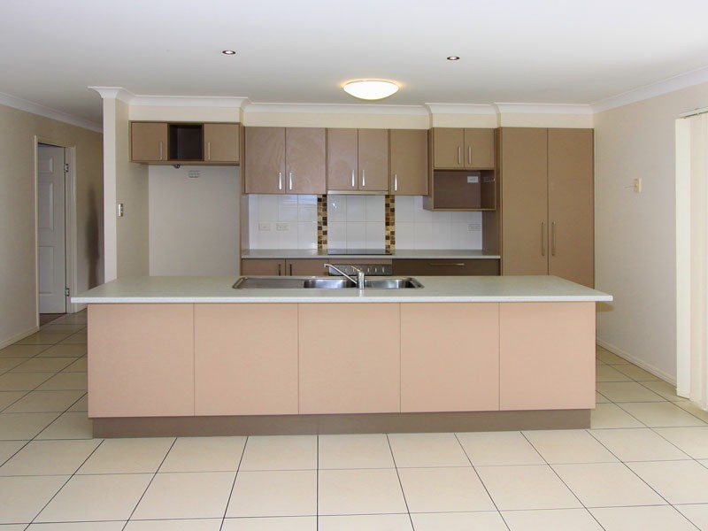 6 Anesbury, Doolandella QLD 4077