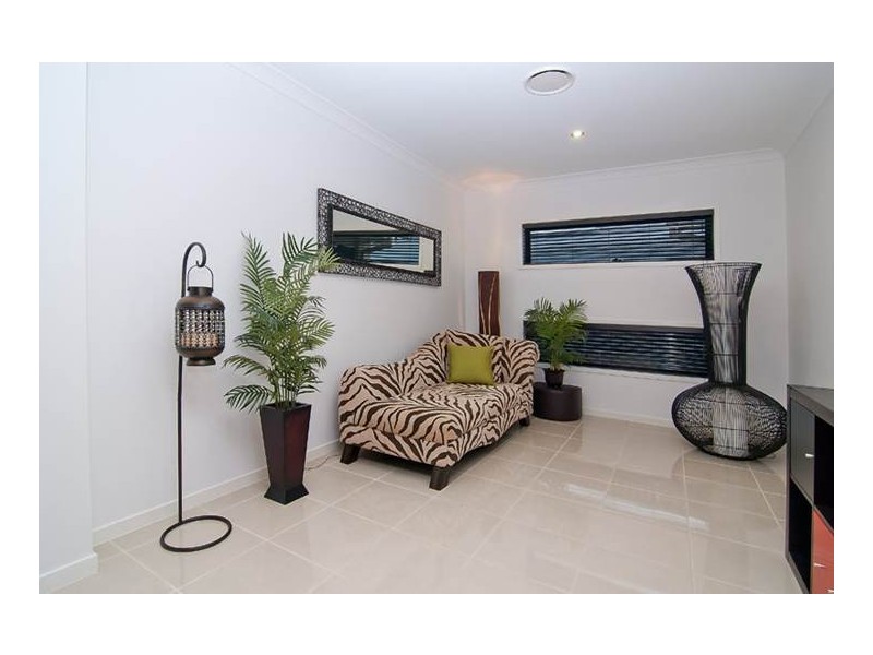 31 Casuarina Cct, Heathwood QLD 4110