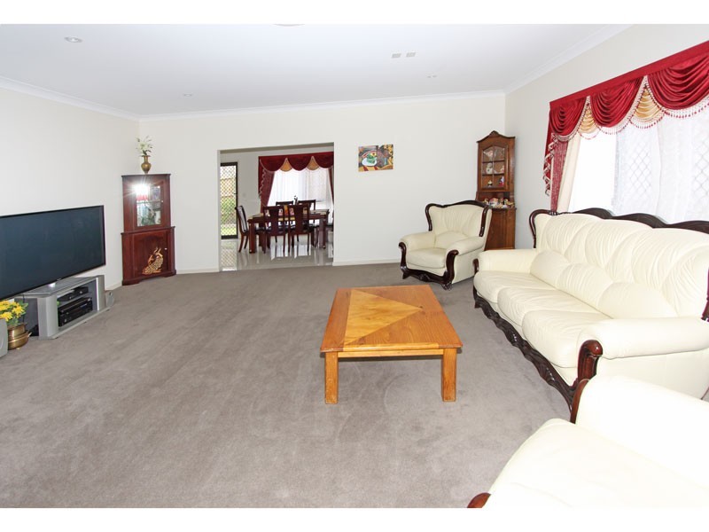 22 Colebrook Crescent, Doolandella QLD 4077