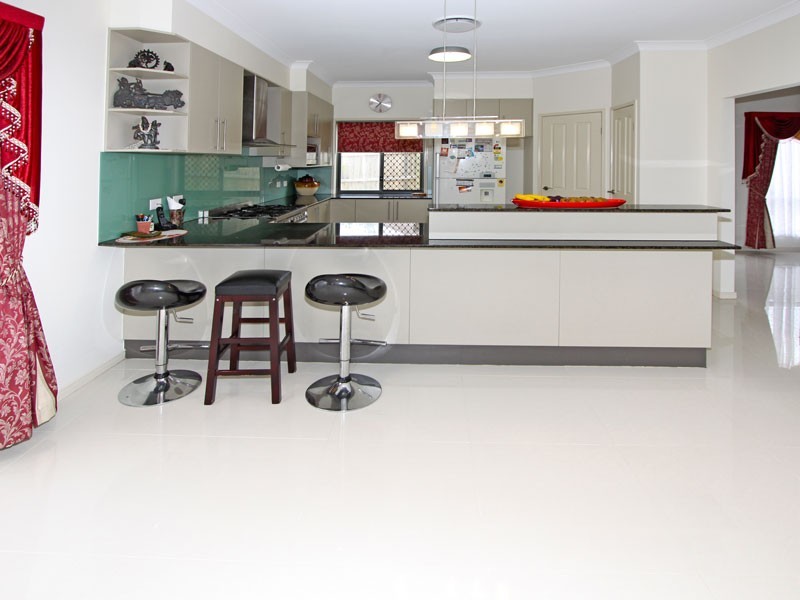 22 Colebrook Crescent, Doolandella QLD 4077