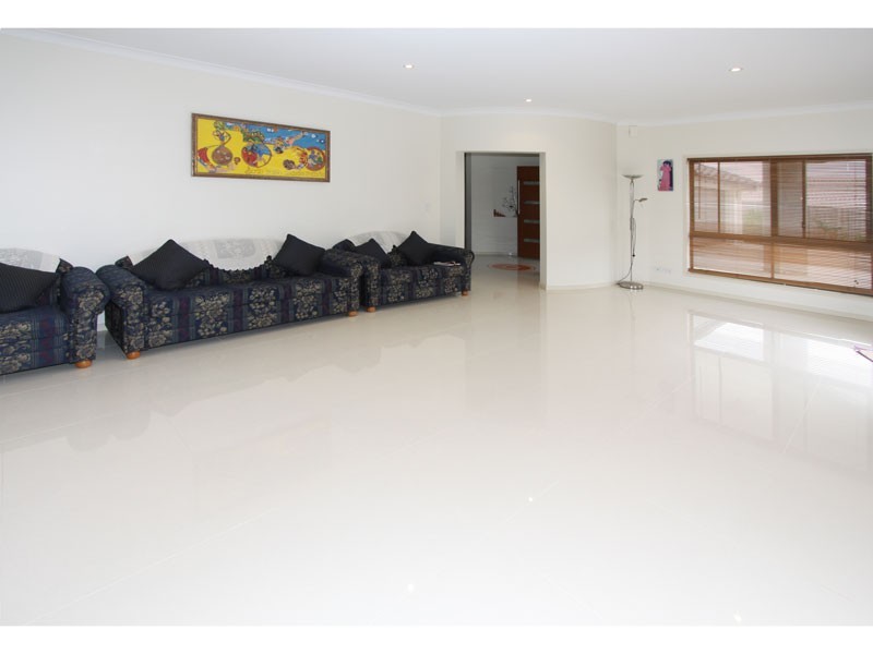 22 Colebrook Crescent, Doolandella QLD 4077