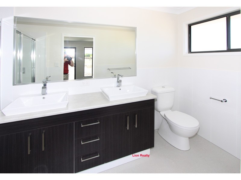 65 Bentley Street, Heathwood QLD 4110