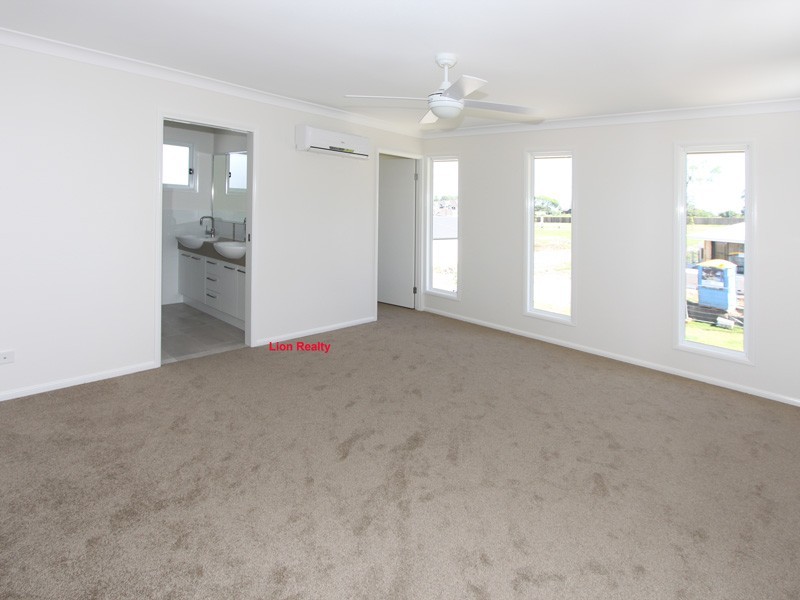 64 Bentley Street, Heathwood QLD 4110