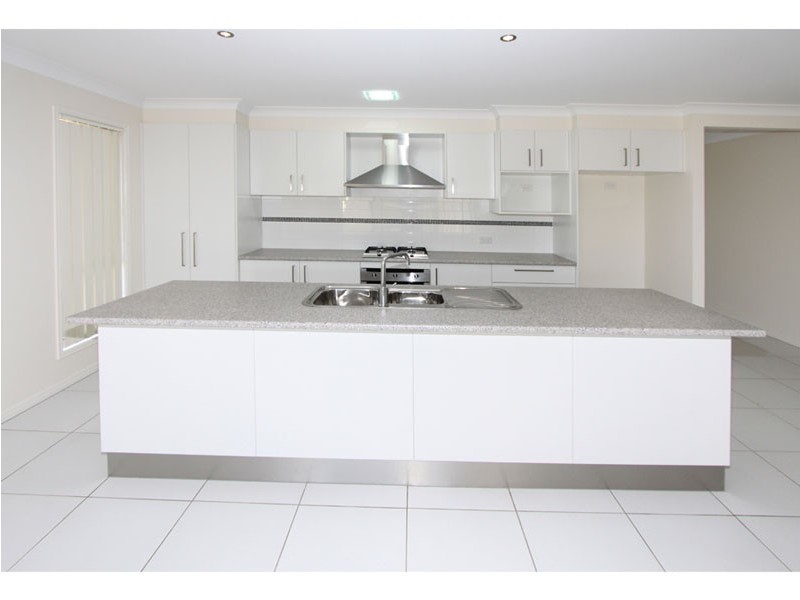 7 Anesbury Street, Doolandella QLD 4077