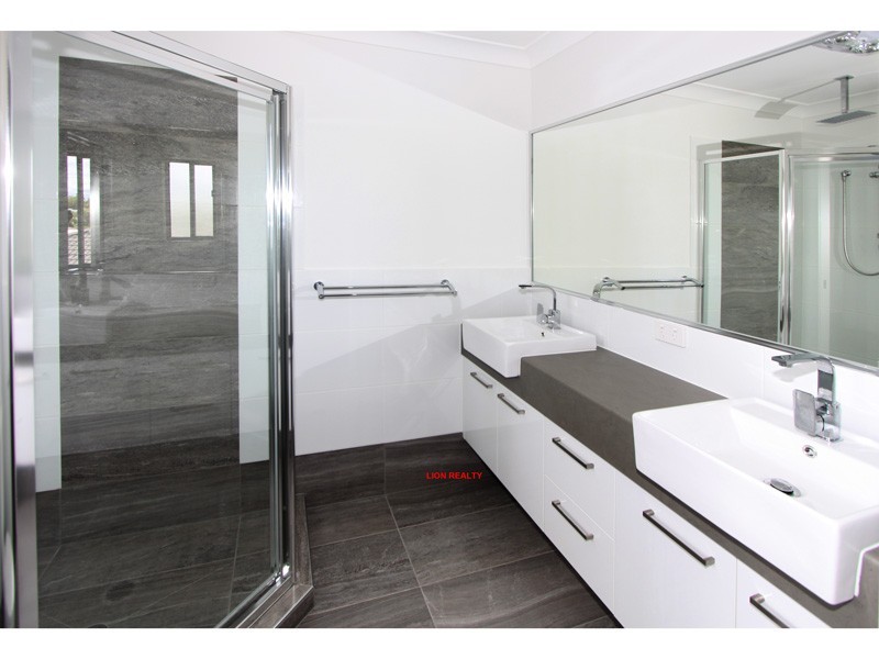 81 The Avenue, Heathwood QLD 4110
