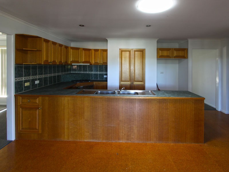 24 PALLINUP STREET, Riverhills QLD 4074