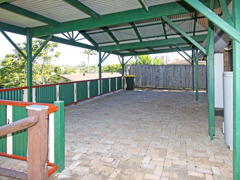 24 PALLINUP STREET, Riverhills QLD 4074