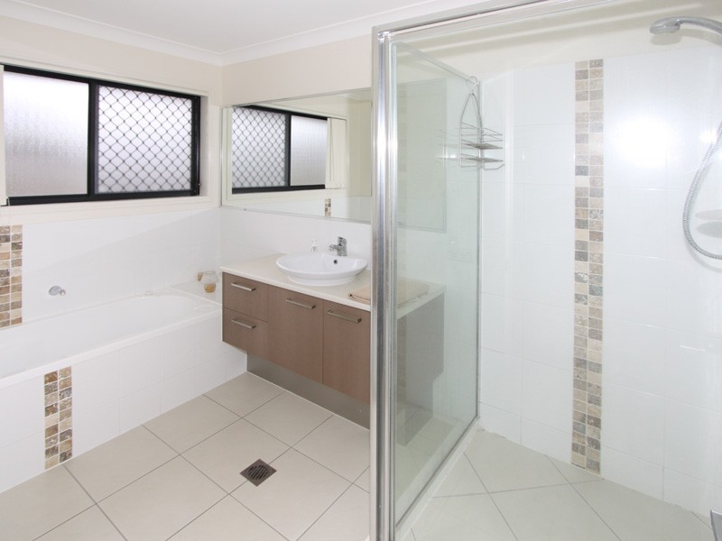 30 Finetti Circuit, Durack QLD 4077