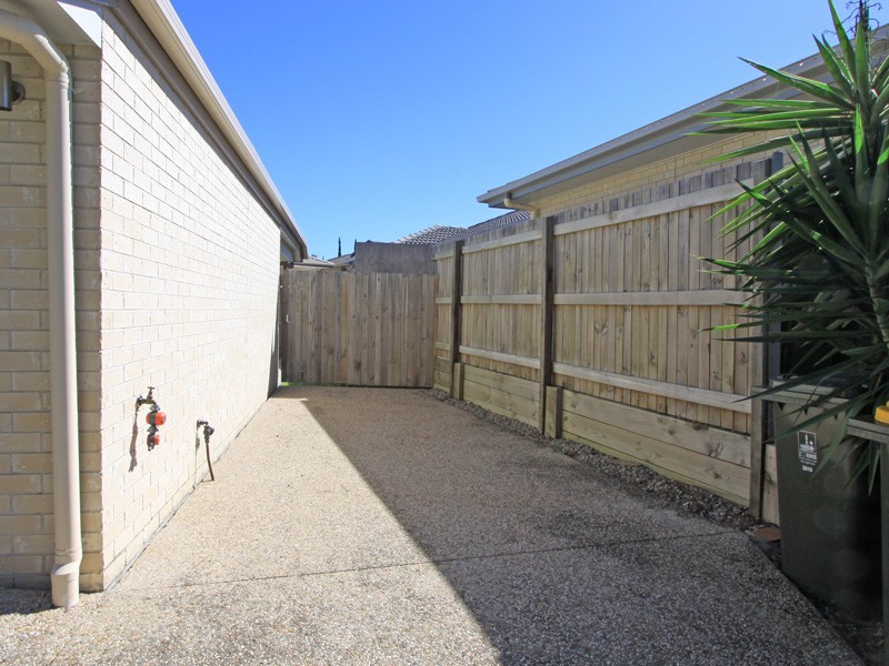 30 Finetti Circuit, Durack QLD 4077