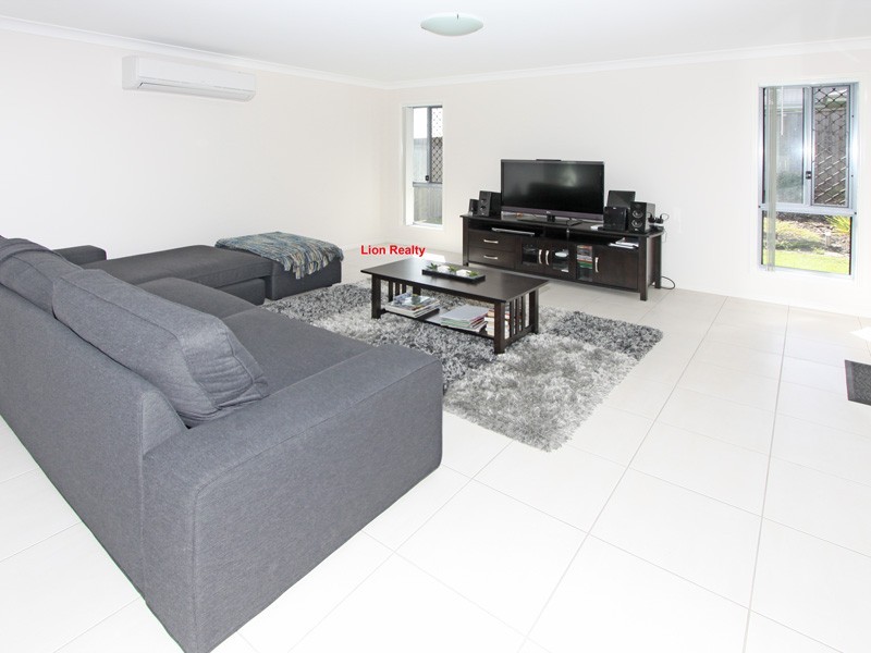 17 The Avenue, Heathwood QLD 4110