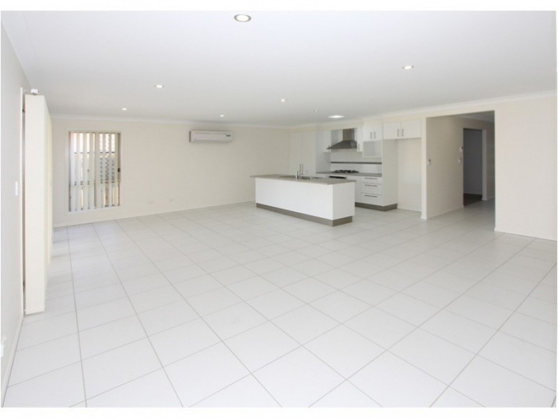 13 Colebrook Crescent, Doolandella QLD 4077