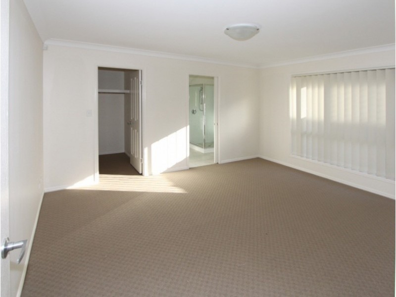 13 Colebrook Crescent, Doolandella QLD 4077