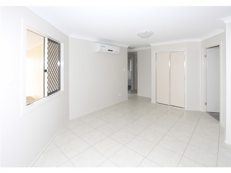 Durack QLD 4077