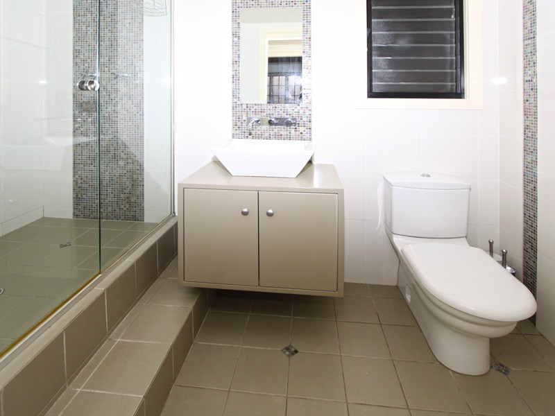 17 GOLDING STREET, Toowong QLD 4066