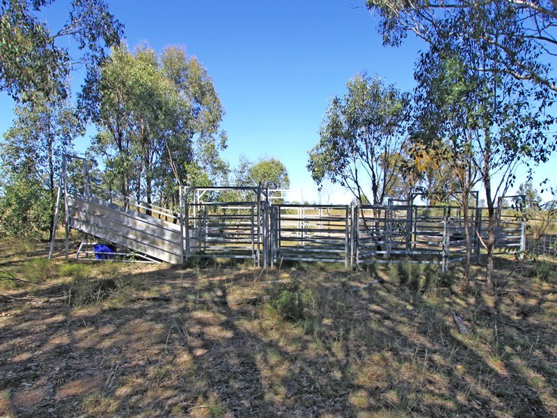 Leslie Dam QLD 4370