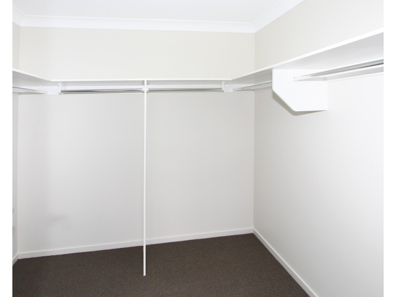 10 Finetti, Durack QLD 4077