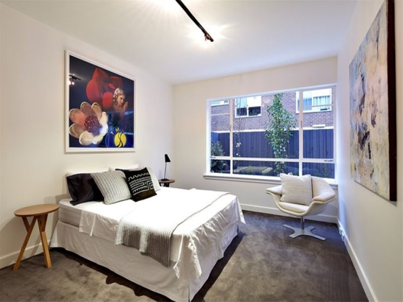 9/74 Mathoura Rd, Toorak VIC 3142