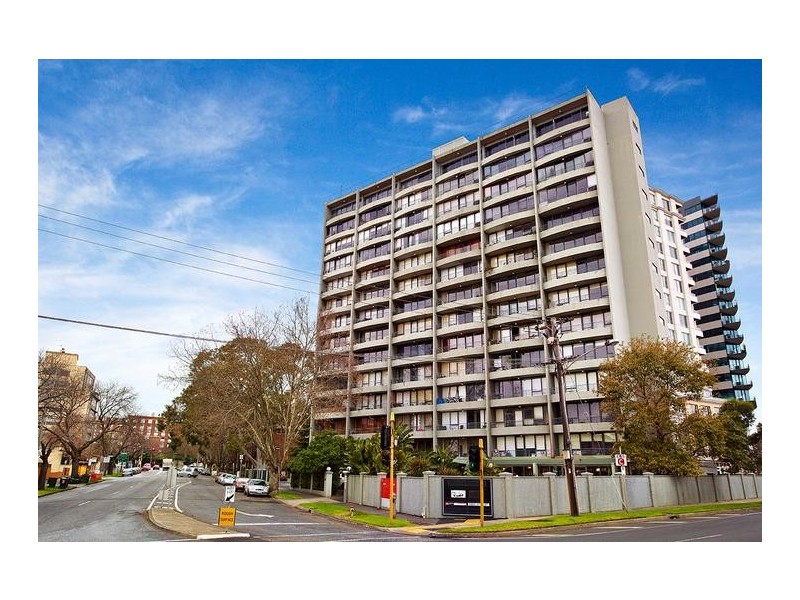 702/81 Queens Road, Melbourne VIC 3000