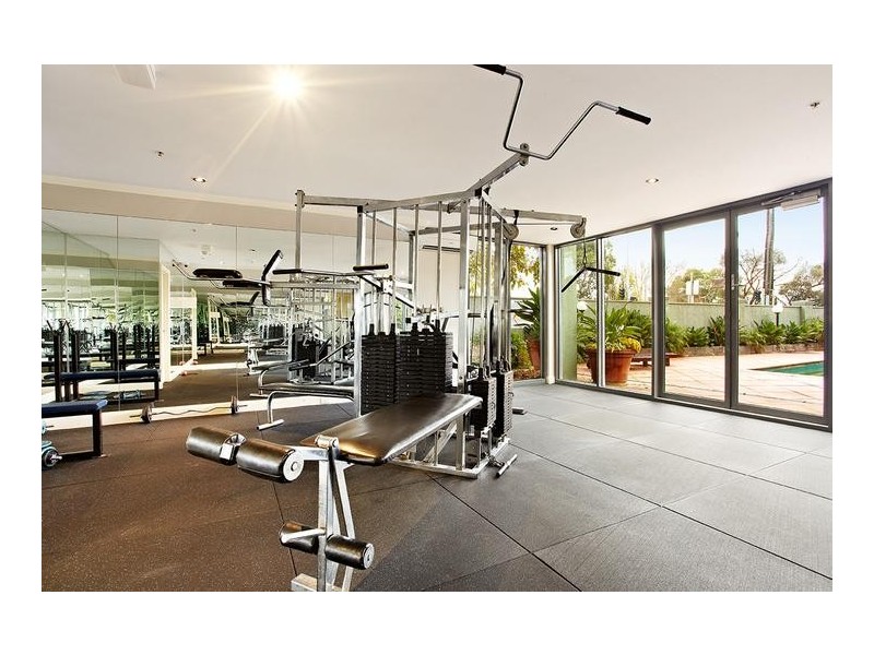 702/81 Queens Road, Melbourne VIC 3000