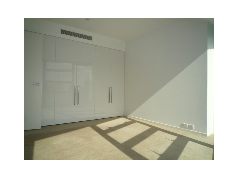 5707/7 Riverside Quay, Melbourne VIC 3000