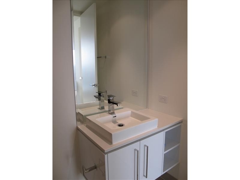 4202/27 Therry Street, Melbourne VIC 3000