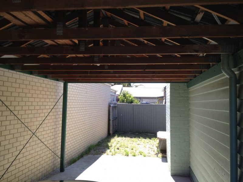 8 Seabeach Parade, North Shore VIC 3214