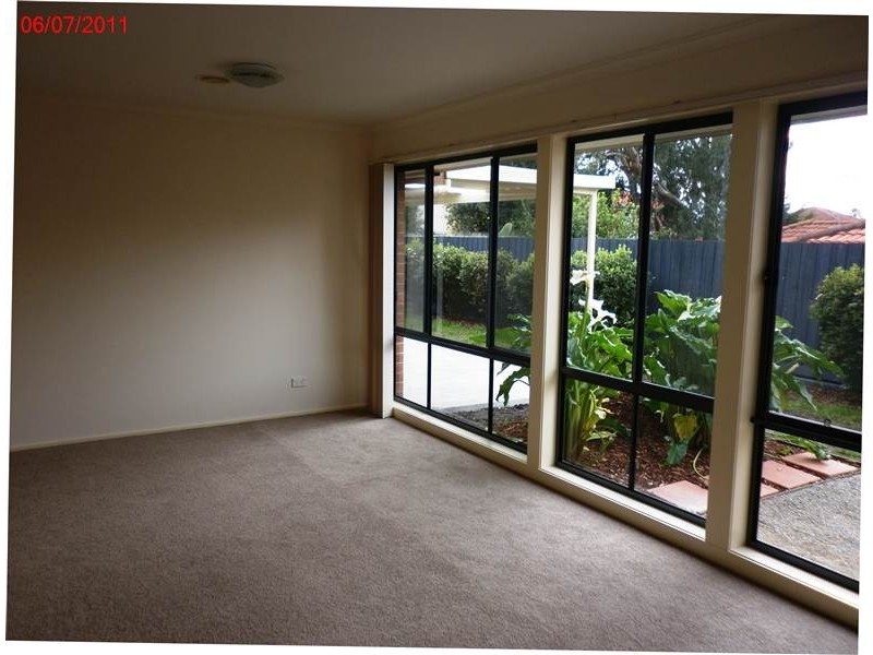 21 Longacres Road, Yallambie VIC 3085